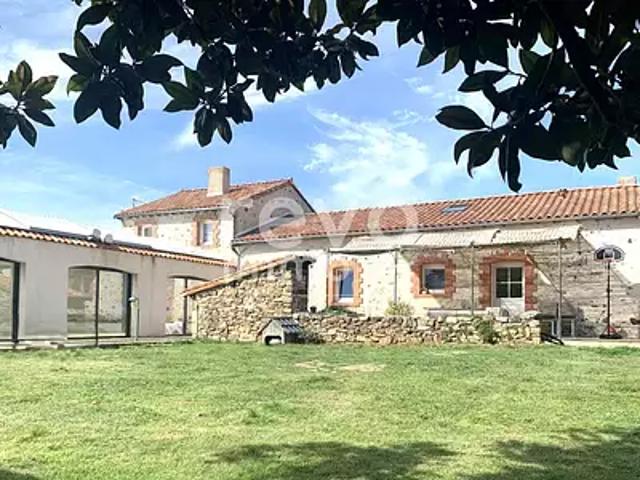 Cholet 49300 Achat / Vente maison 8 pièces t8 piscine terrasse