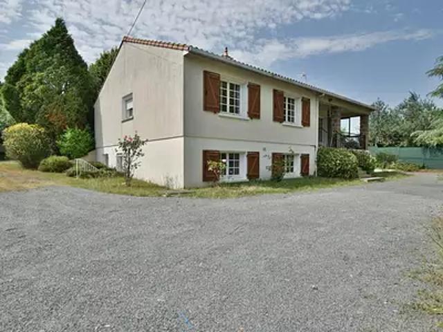 Cholet 49300 Achat / Vente maison 8 pièces t8