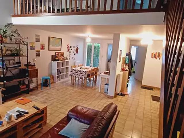 Cholet 49300 Location maison 5 pièces t5 terrasse parking