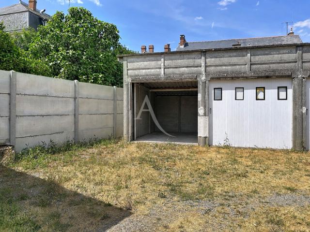 Cholet Location Parking / Garage 49