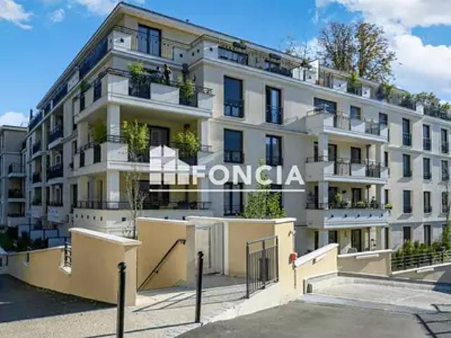 Châtenay Malabry 92290 Achat / Vente appartement 2 pièces t2 au dernier étage