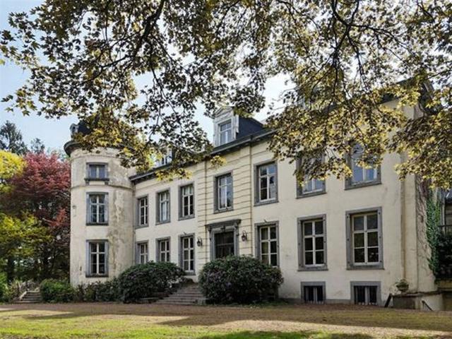 Château à vendre pour 1880000 euro avec 14 chambres à coucher