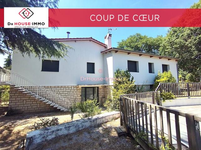 CHATEAU ARNOUX ST AUBAN DANS L'ANCIEN QUARTIER DES INGÉNIEURS VILLA SUR DEUX NIVEAUX 214 M² SUR 1288 M² DE TERRAIN CLOS + PISCINE