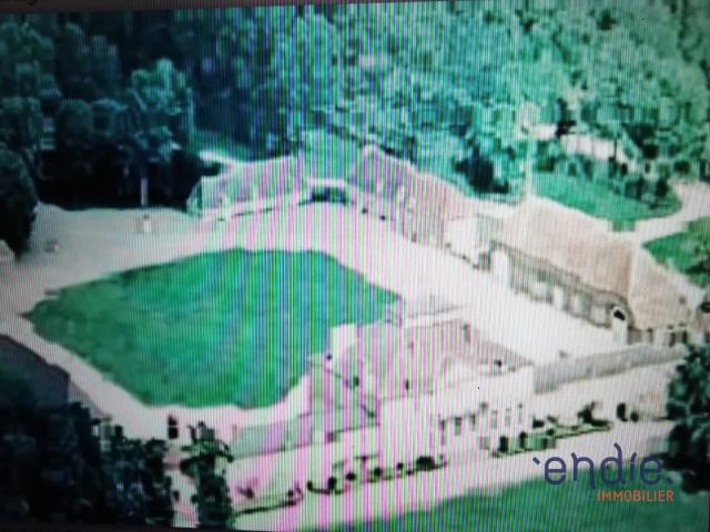 CHÂTEAU DU XVI ET XVIII° SIÈCLE! 15HA 1200M² HABITABLE ET DÉPENDANCES! RARISSIME!