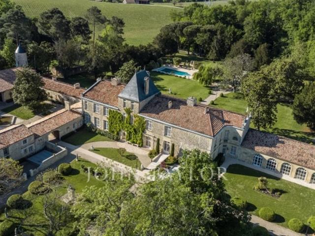 Chateau de Renaissance John Taylor
