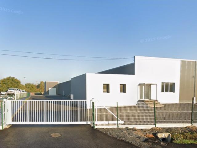 Château Gontier 53200 Château Gontier, locaux d'activité 600 m2 à louer