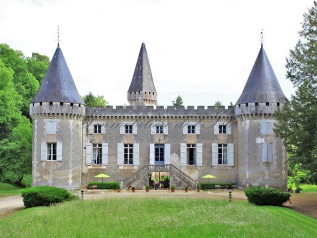 CHATEAU HISTORIQUE