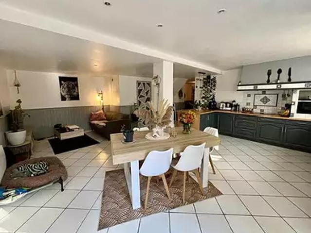 Château l'Evêque 24460 Achat / Vente maison 5 pièces t5 jardin terrasse