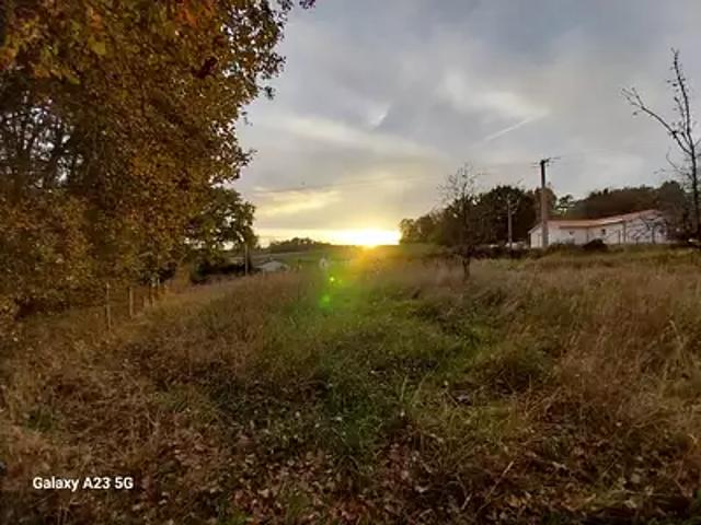 Château l'Evêque 24460 Programme neuf terrain neuf à vendre