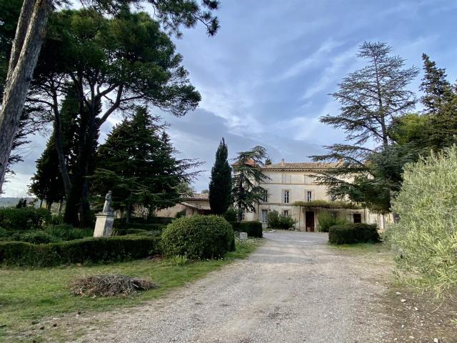 Chateau Provencal Au Cœur Du Luberon 300m² Saint Saturnin lès Apt