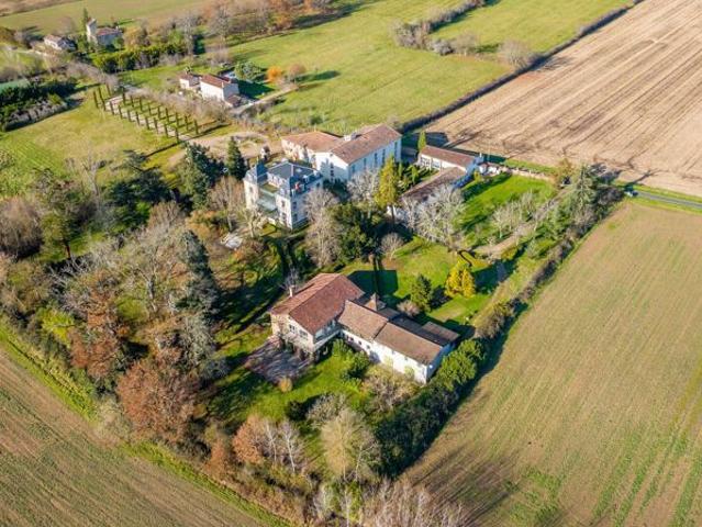 CHATEAU, SALLES DE RECEPTION ET HOTEL PARC 2,5HA ALBI