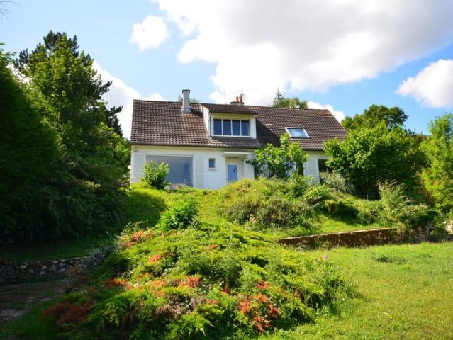 CHATEAU THIERRY 02 à vendre maison d'architecte de 167 m² avec sous sol total