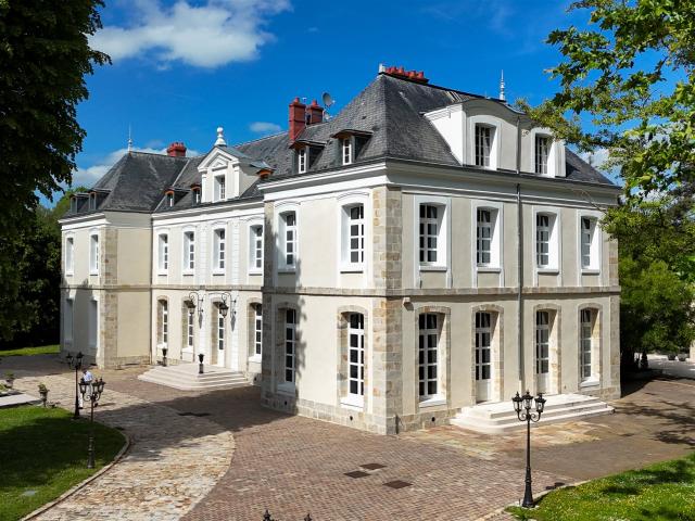 Château XVIIème En Parfait Etat A 90Km De Paris Confort au. 800m² Provins