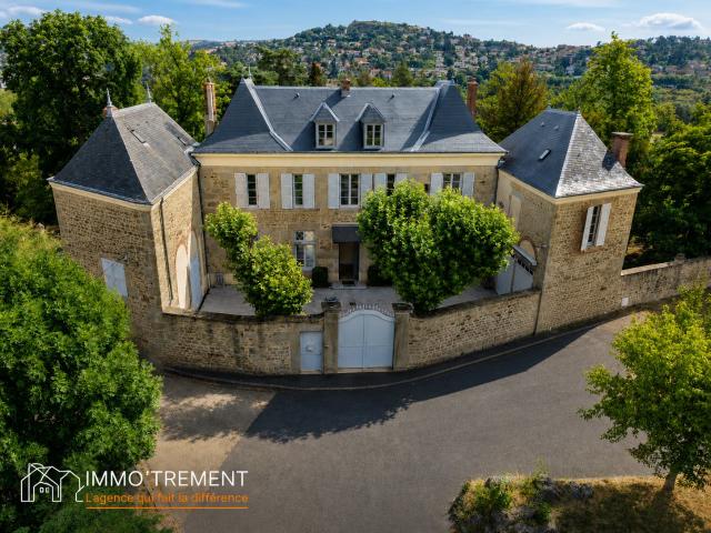 Château XVIIIᵉ Projet de division en plusieurs logements Parc 11 400 m2