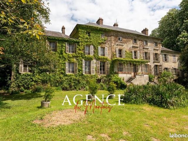 Château 14 pièces 453 m²