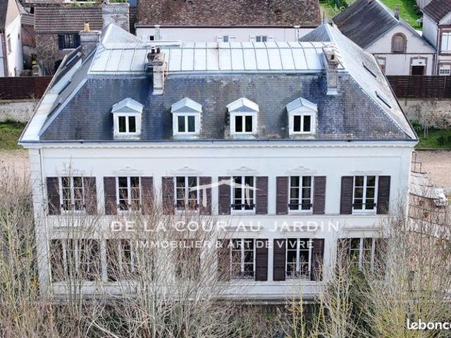 Château 14 pièces 583 m²