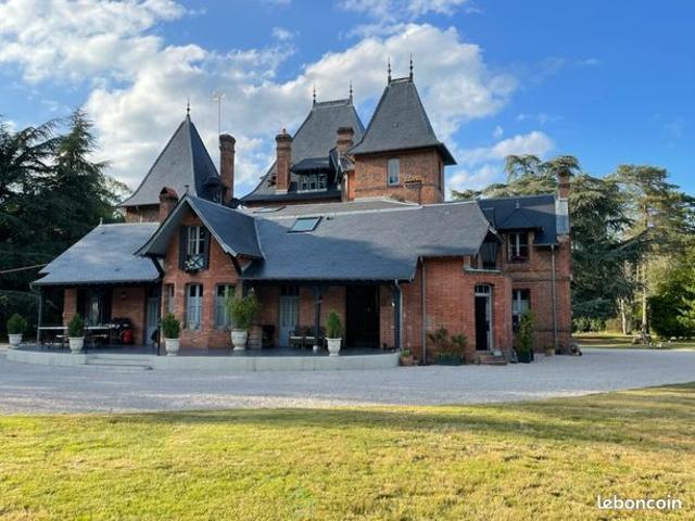 Château 15 pièces 500 m²