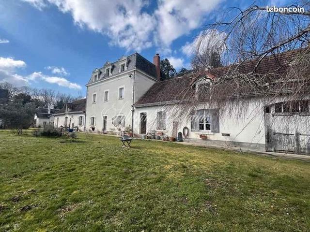 Château 15 pièces 600 m²