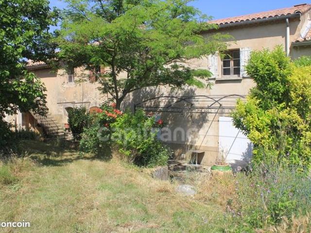 Château 15 pièces 325 m²