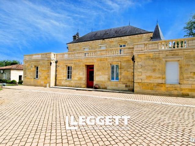 Château 16 pièces 265 m²
