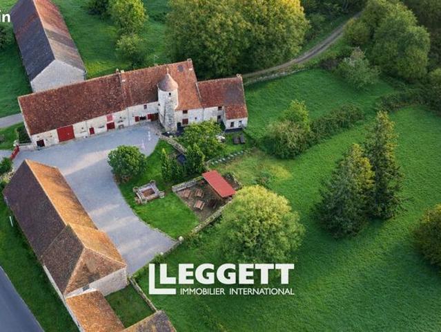 Château 16 pièces 300 m²