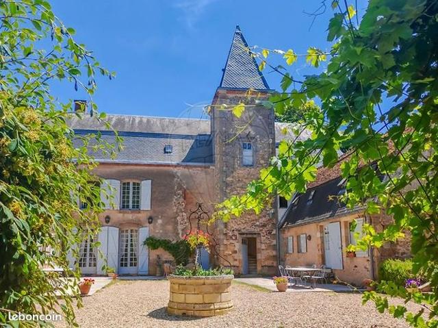 Château 17 pièces 495 m²