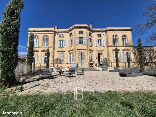 Chateau 17 pièces 655 m²