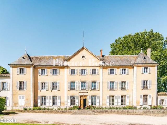 Château 19 pièces 592 m²