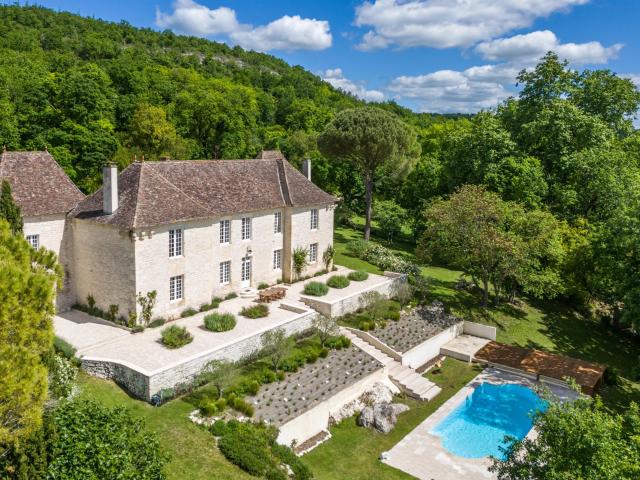 Château 1000m² Montcuq en Quercy Blanc