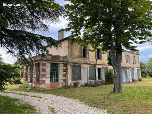 Château 11 pièces 630 m²