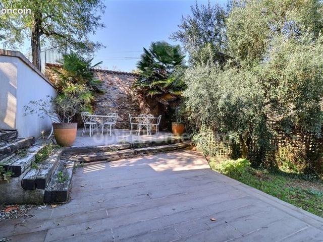 Château 12 pièces 498 m²