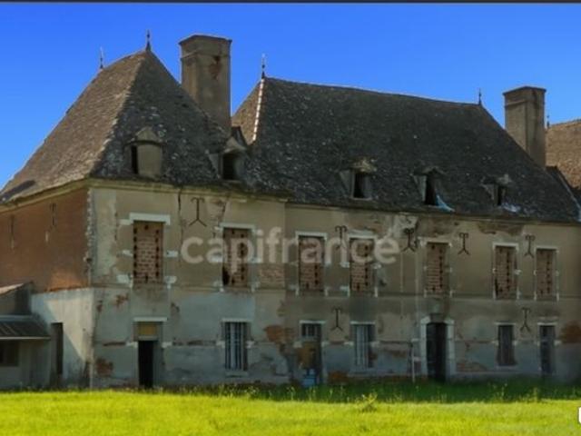 Château 12 pièces 750 m²