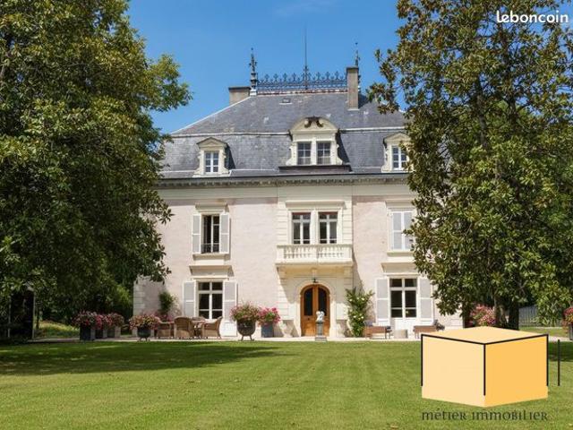 Château 13 pièces 466 m²