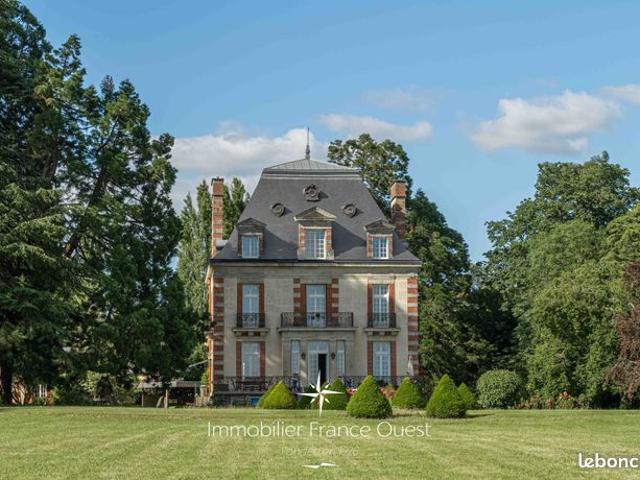 Château 13 pièces 500 m²