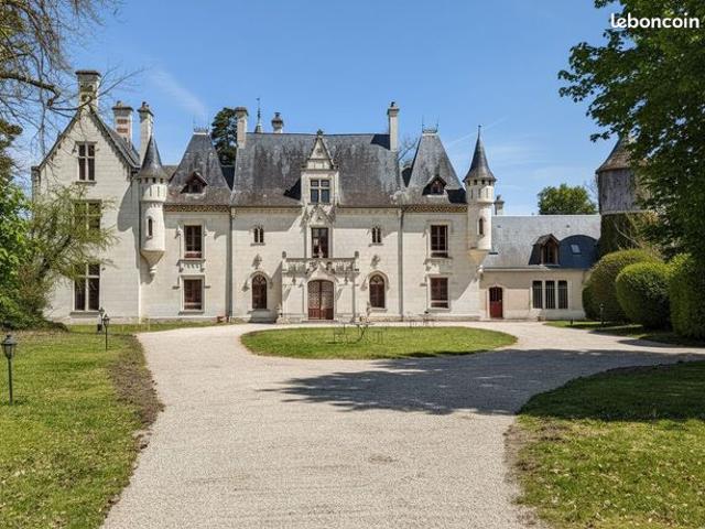 Château 13 pièces 550 m²