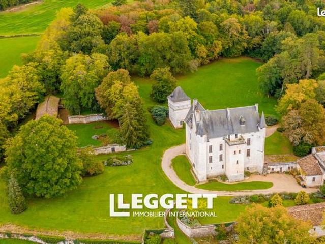 Château 13 pièces 700 m²