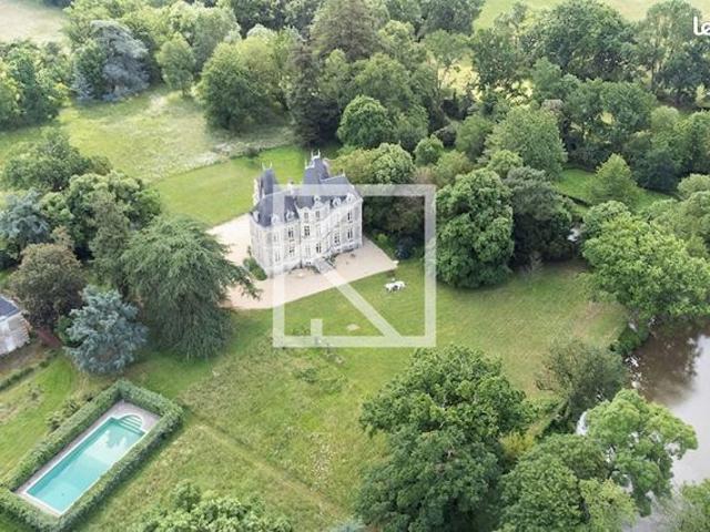 Château 13 pièces 364 m²