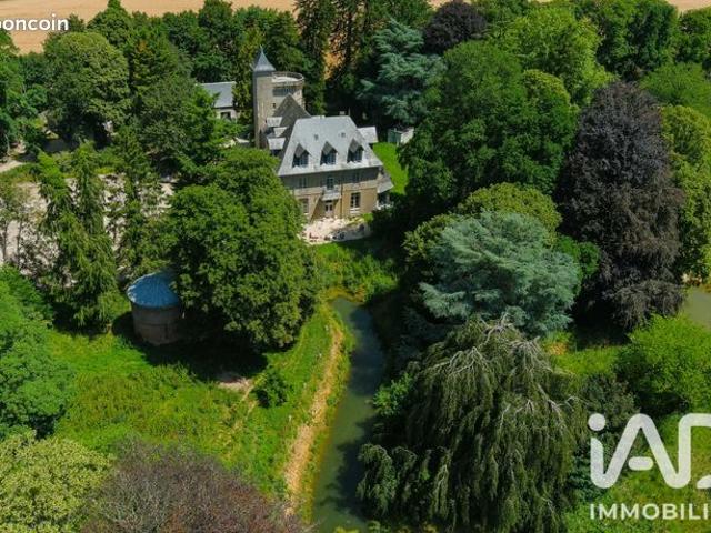 Chateau 25 pièces 1200 m²