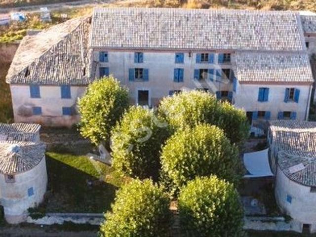 Château 20 pièces 443 m²