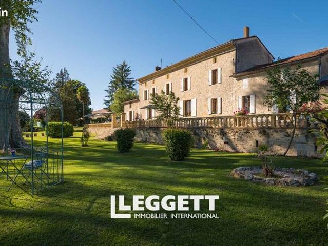 Château 20 pièces 590 m²