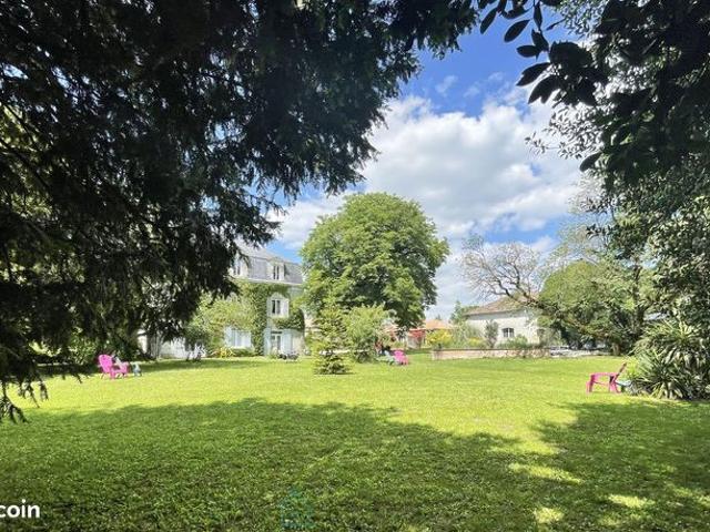 Château 20 pièces 721 m²
