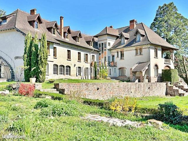 Château 20 pièces 780 m²