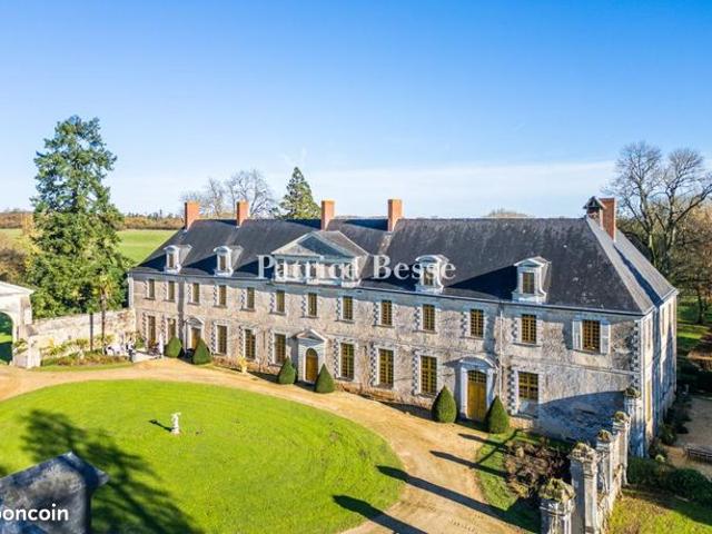 Château 20 pièces 800 m²