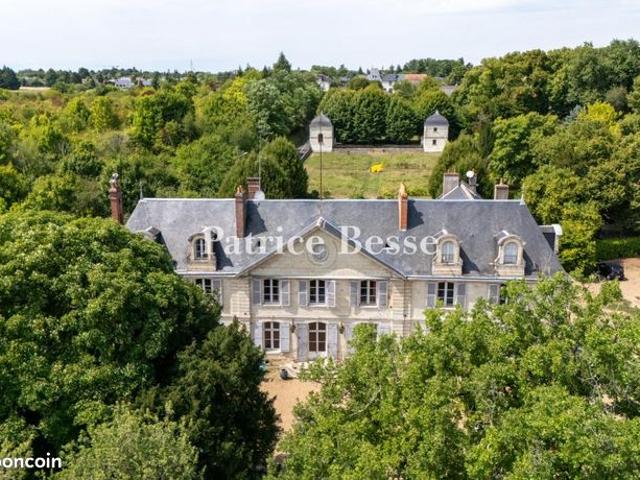 Château 20 pièces 936 m²