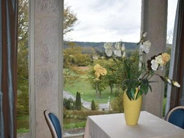 Château 20 pièces 1000 m²
