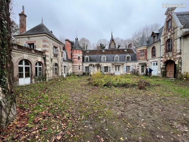Chateau 20 pièces 1200 m²