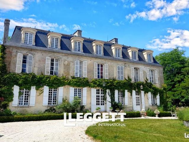Château 21 pièces 500 m²