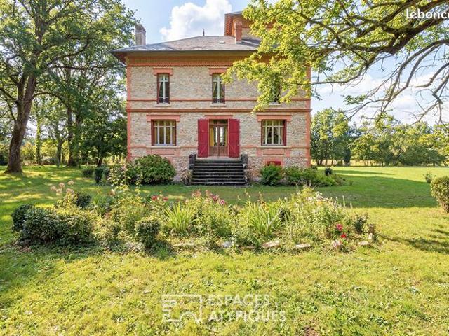 Château 21 pièces 350 m²