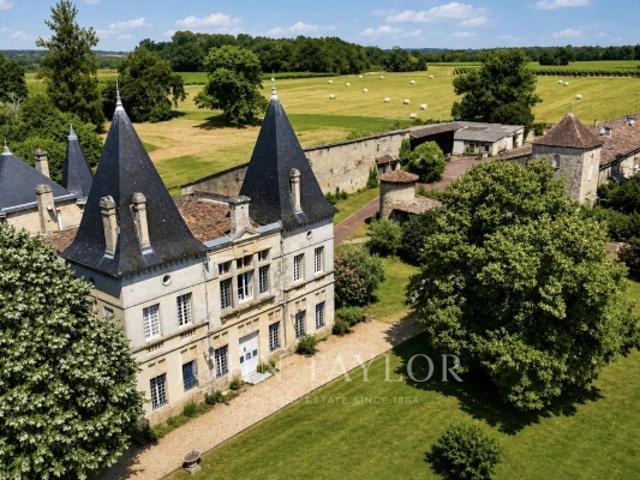 Chateau 23 hectares 30 minutes de Bordeaux