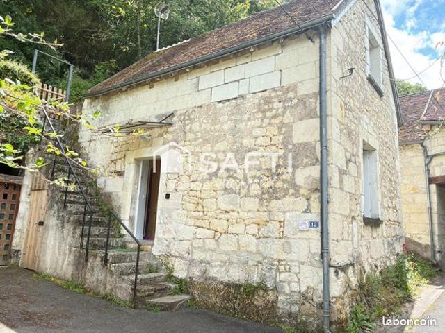Château 3 pièces 64 m²